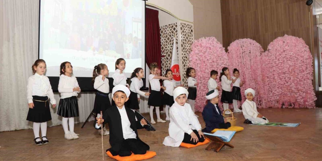 Minikler gösterileriyle mest etti