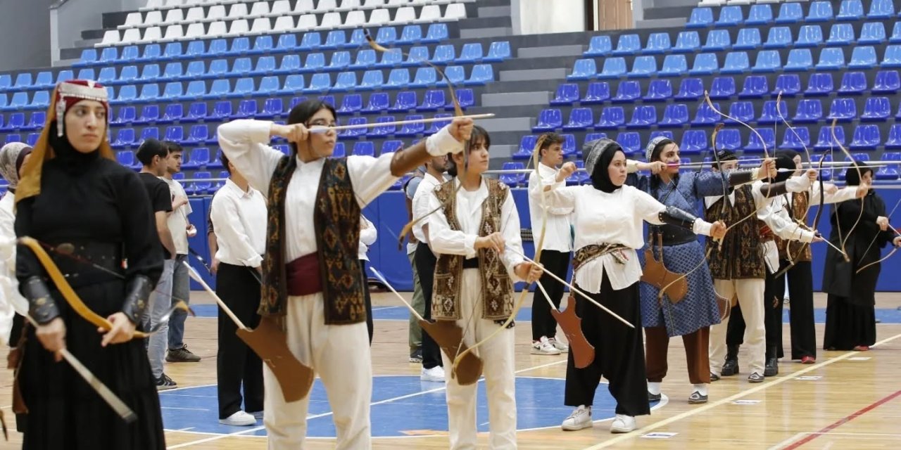 EBYÜ’lü öğrencilerden ikincilik