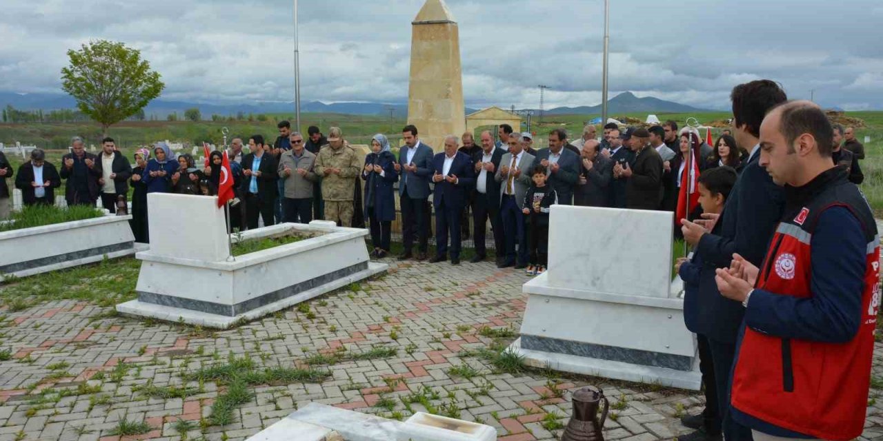 Edebük’de katledilen 9 vatandaş dualarla anıldı