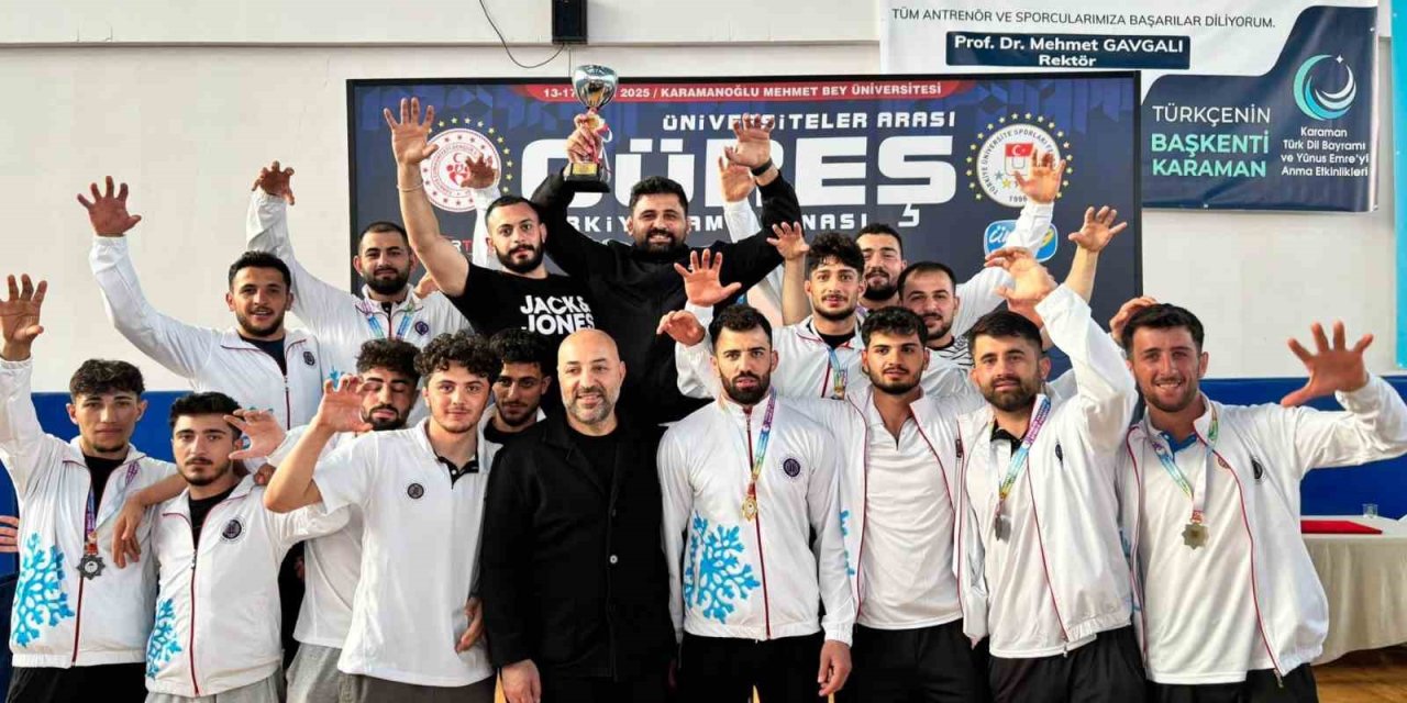 Atatürk Üniversitesi Güreş Takımı Serbest Stil A Klasmanda Türkiye Şampiyonu oldu