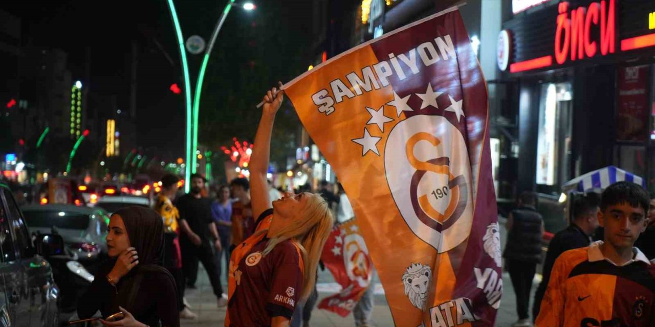 Galatasaray’ın şampiyonluğu Muş’ta coşkuyla kutlandı
