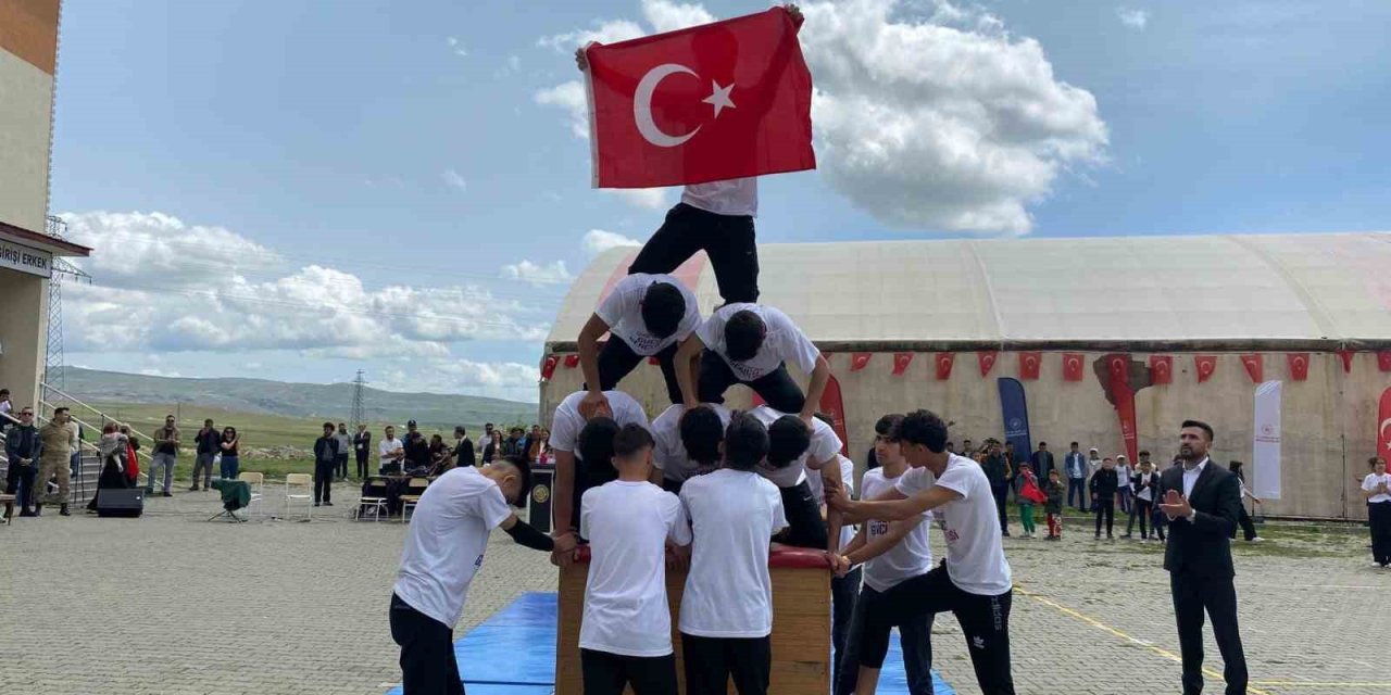 19 Mayıs Atatürk’ü Anma, Gençlik ve Spor Bayramı’nın 106. yılı coşkuyla kutlandı