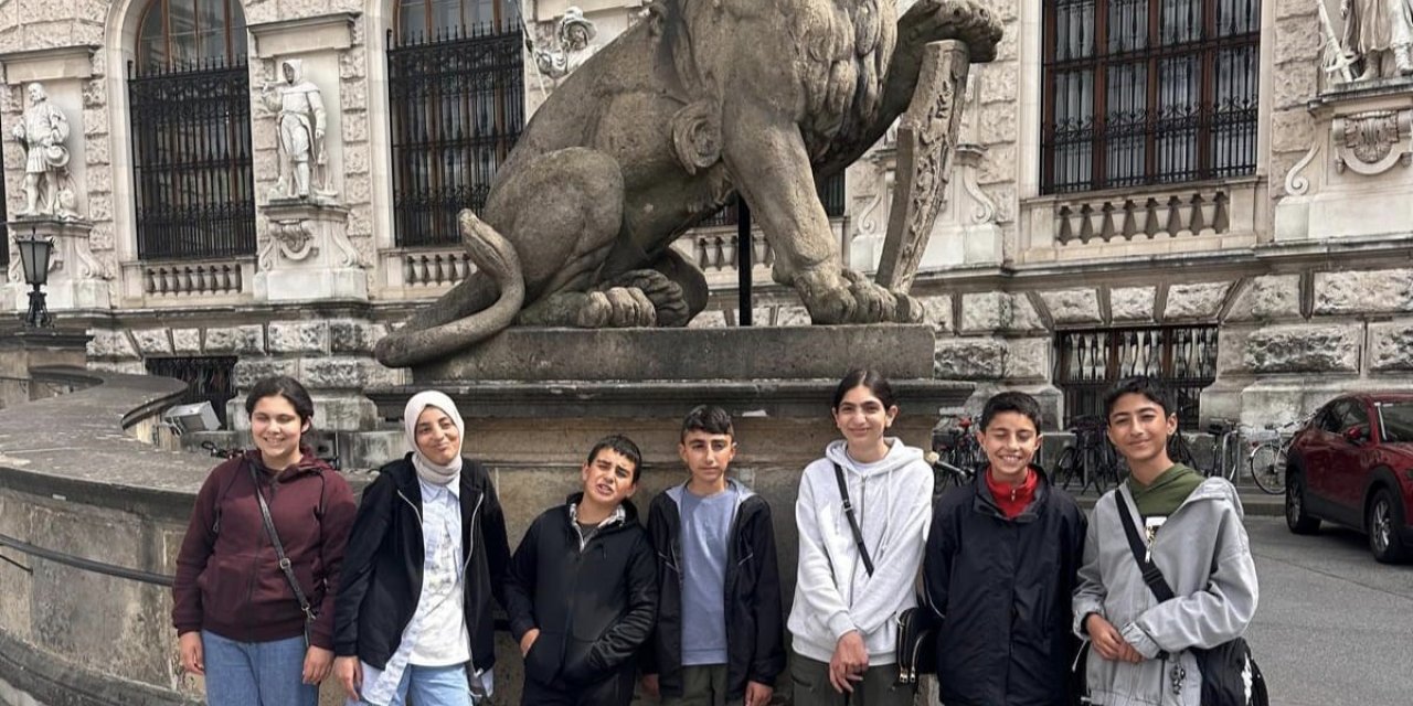 Çemişgezekli öğrenciler Viyana’yı gezdi