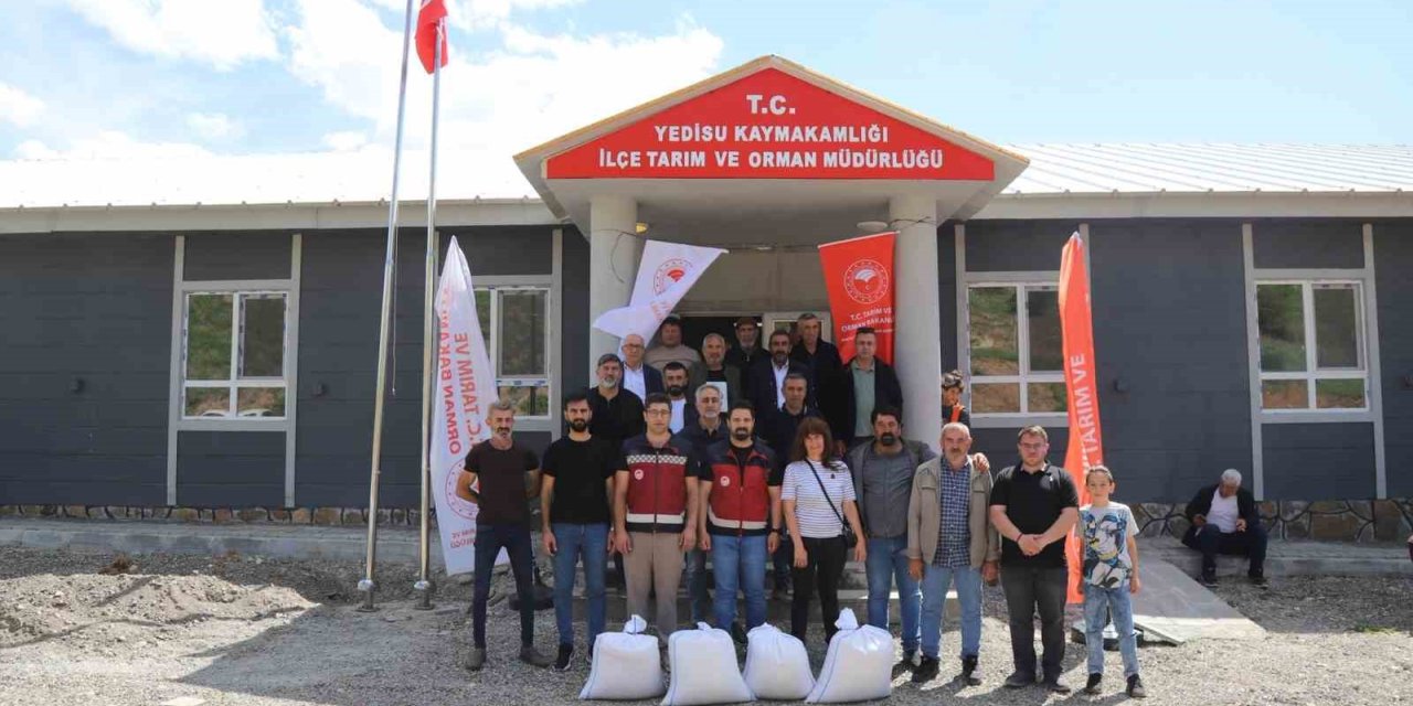 Bingöl’de üreticilere yüzde 75 hibeli 8 ton kuru fasulye tohumu dağıtıldı