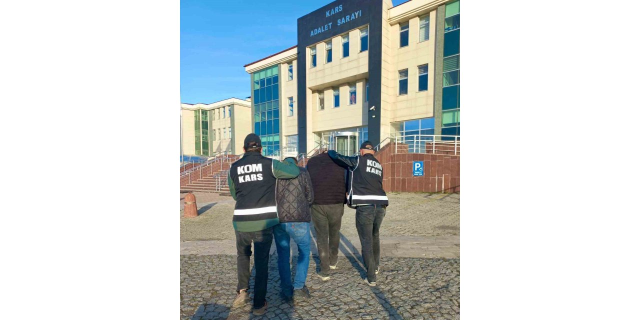Kars’ta 9 yıl hapis cezaları bulunan ağabeyi ve kardeşi yakalandı