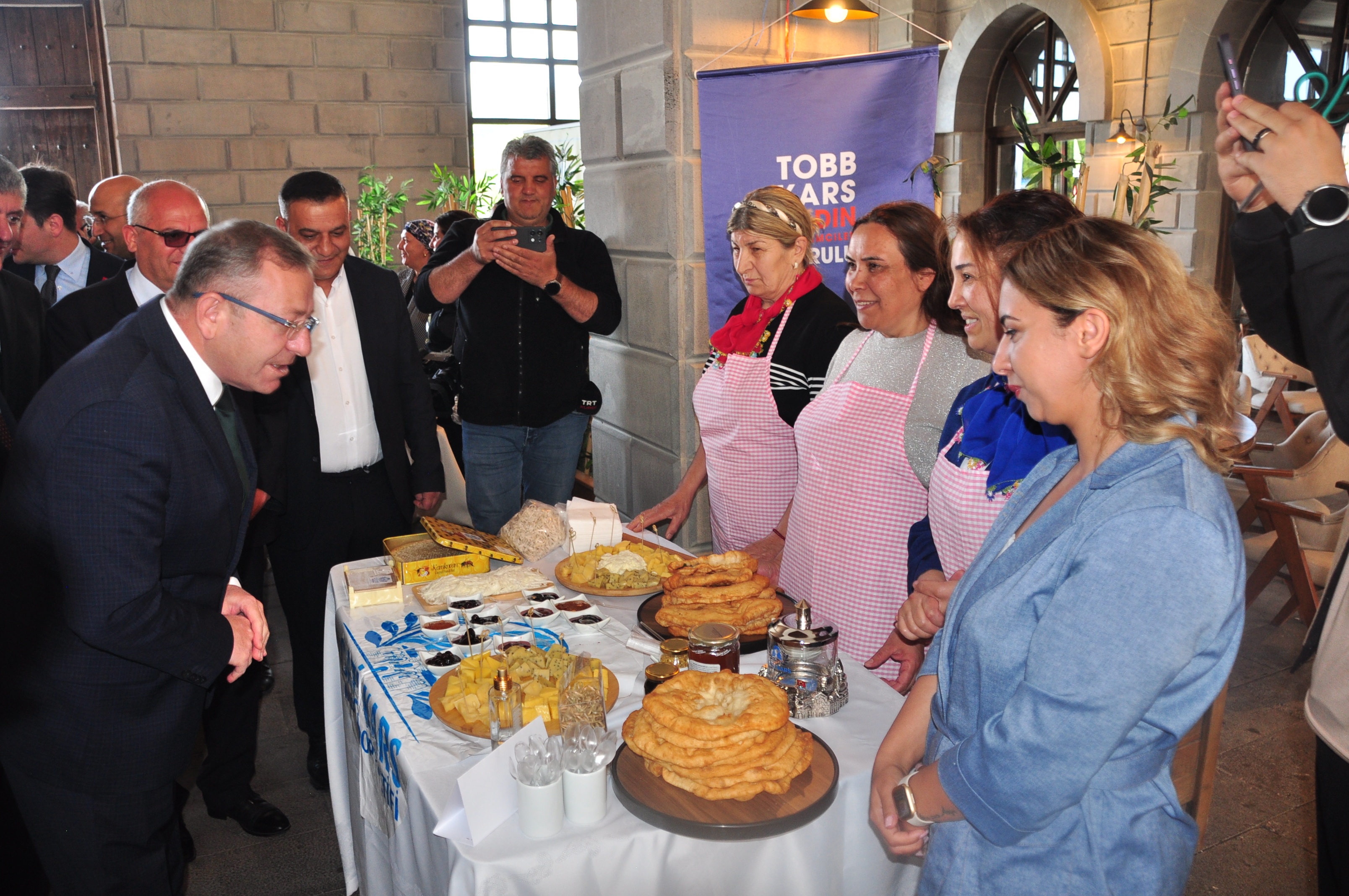 Kars’ın yöresel yemekleri görücüye çıktı