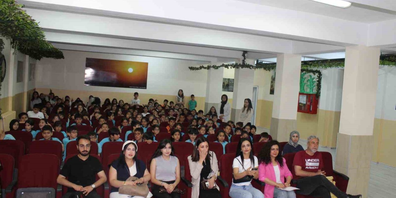 Bingöl’de ilkokul öğrencilerine ’deprem gerçeği’ söyleşisi