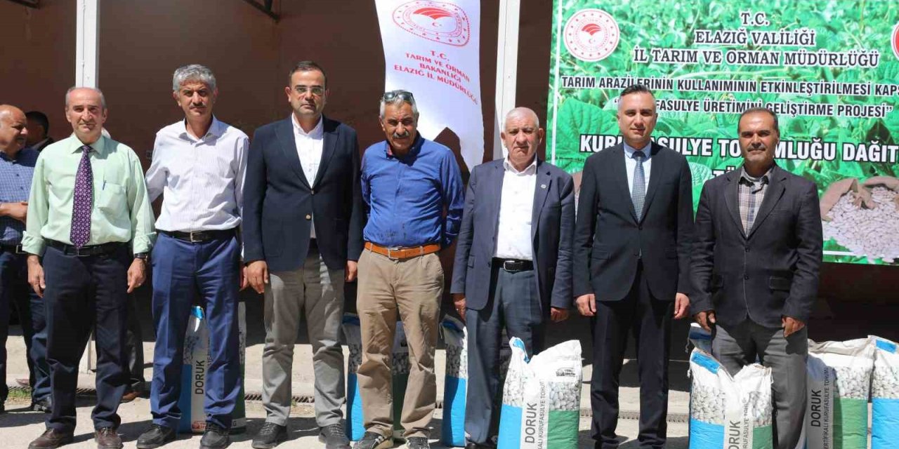Elazığ’da yüzde 75 hibeli 15 ton tohum dağıtılmaya başlandı