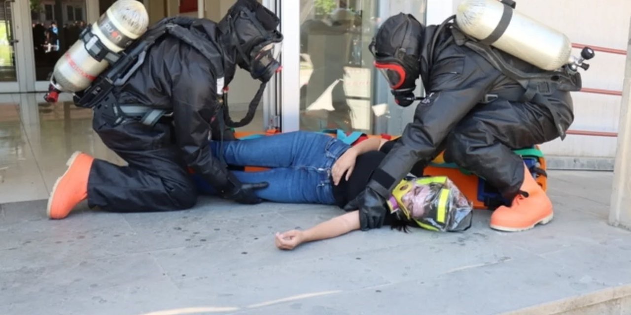 Sağlık Hizmetleri MYO’da KBRN ve yangın tatbikatı gerçekleştirildi