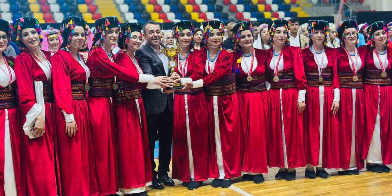 Hakkari Afife Kız Yurdu Türkiye şampiyonu oldu