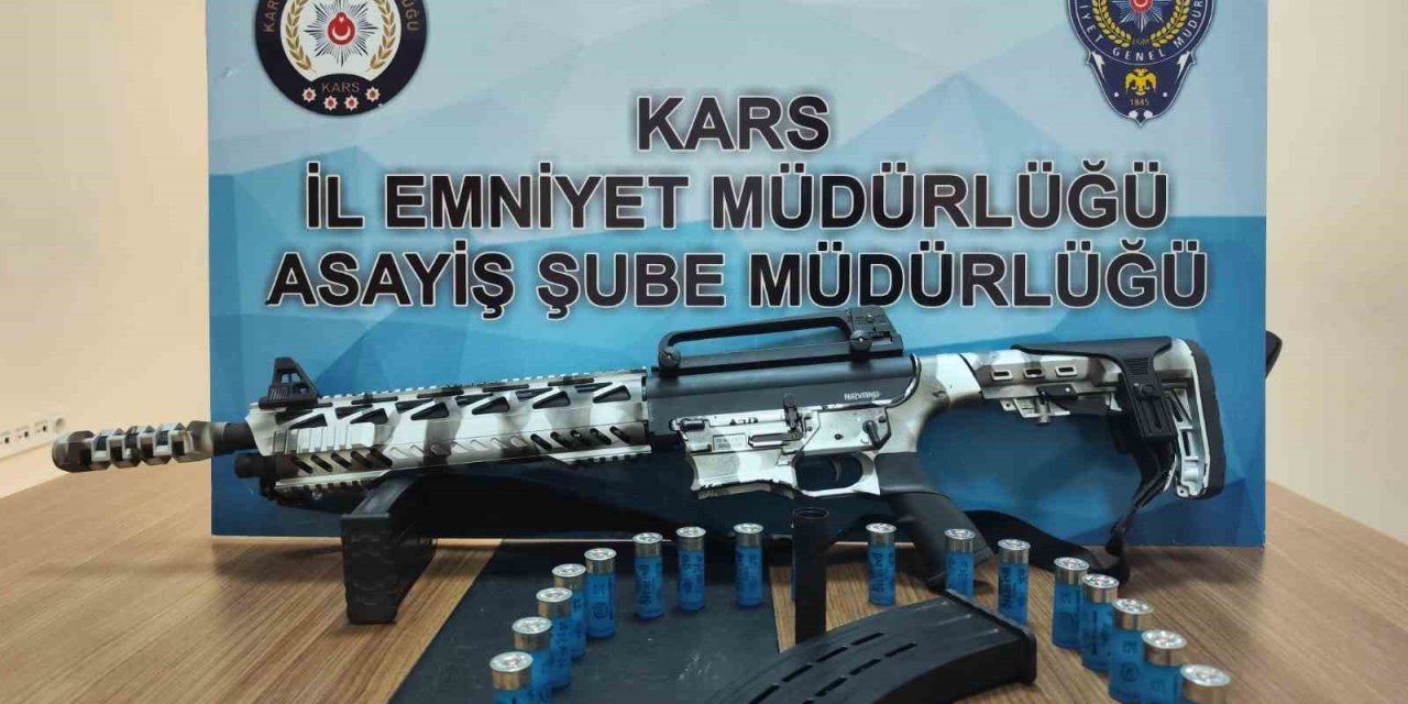 Kars’ta çok sayıda silah ve mühimmat ele geçirildi