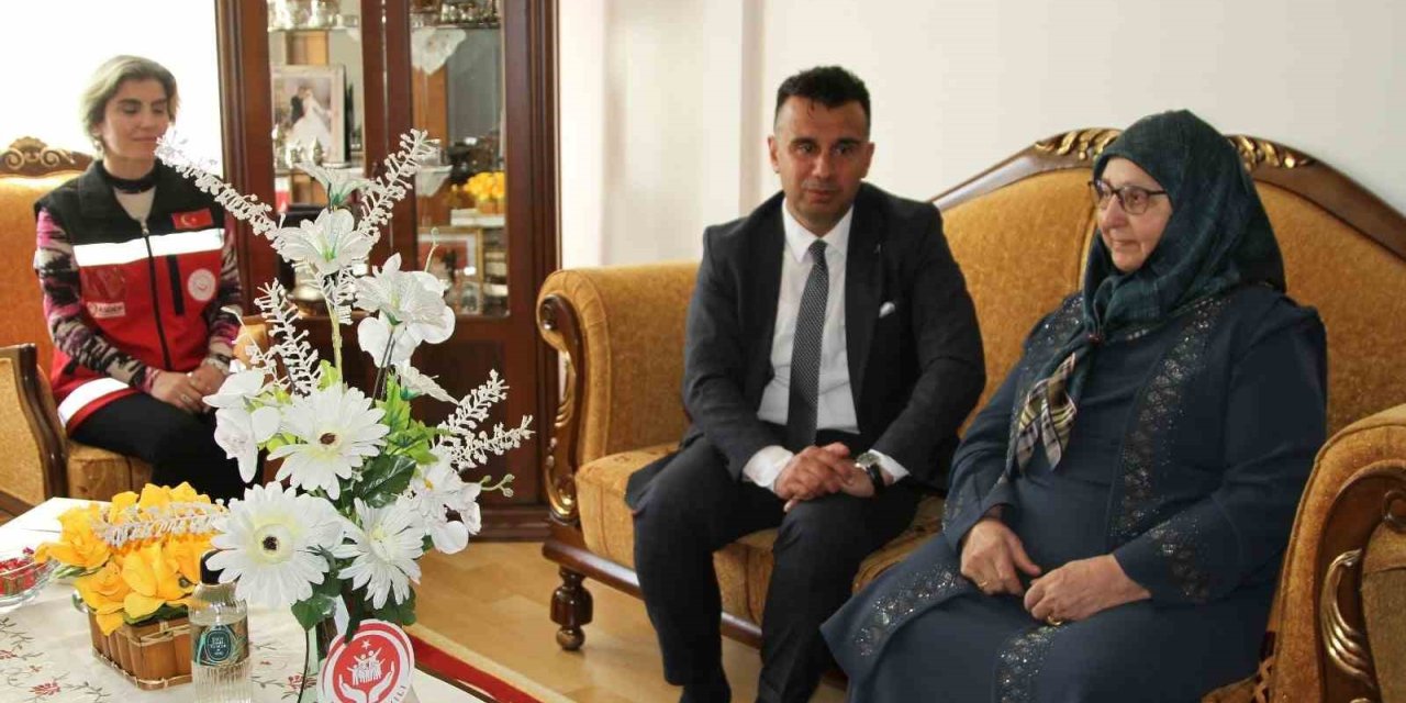 Nene Hatun’un 70. ölüm yıldönümünde, torununa anlamlı ziyaret