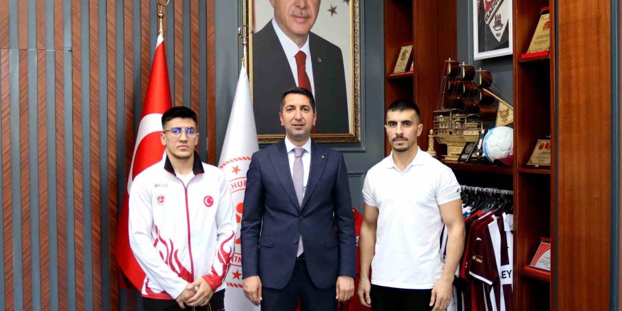 Omzundaki sakatlık yıldırmadı, Türkiye 3.’sü oldu