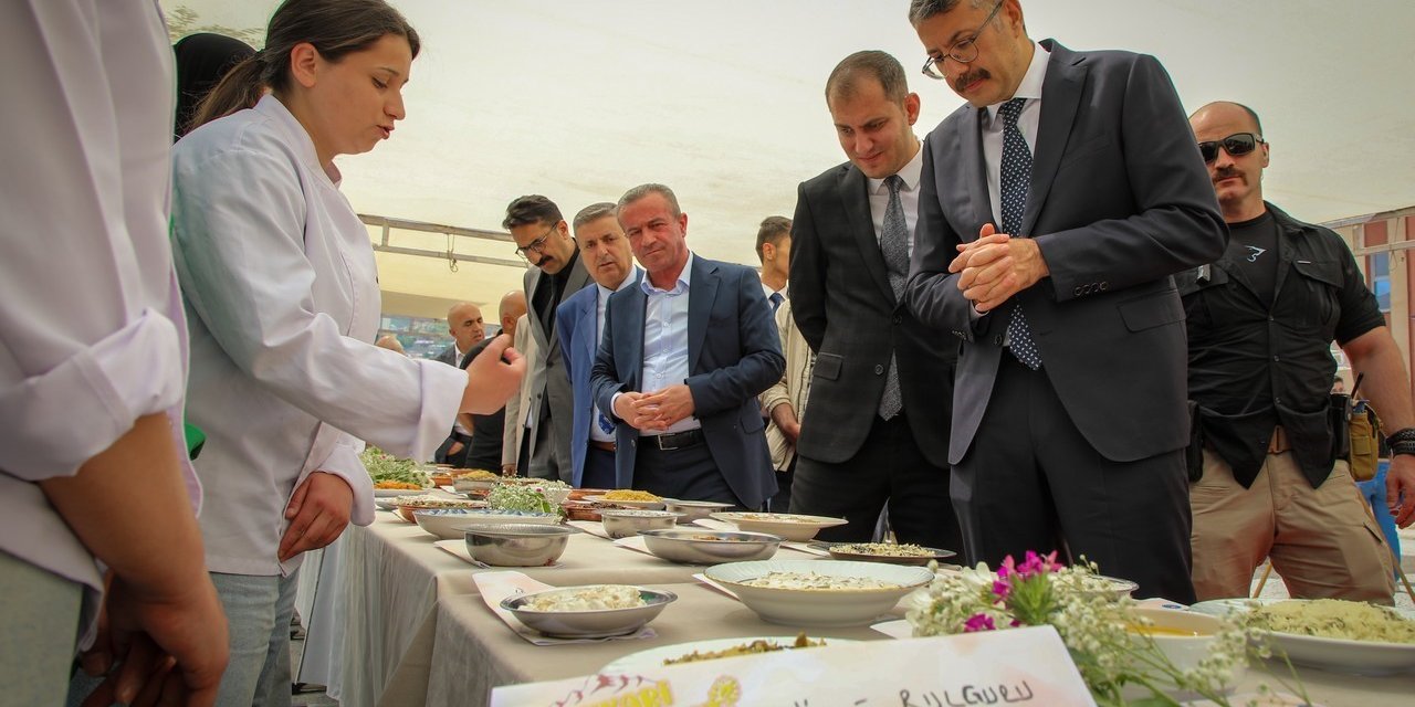 Hakkâri’de "Yöresel Ot Festivali" düzenlendi