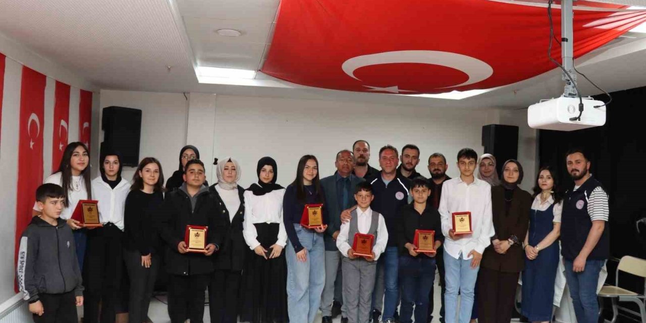 Genç yetenekler sesleriyle hem yarıştı hem mest etti