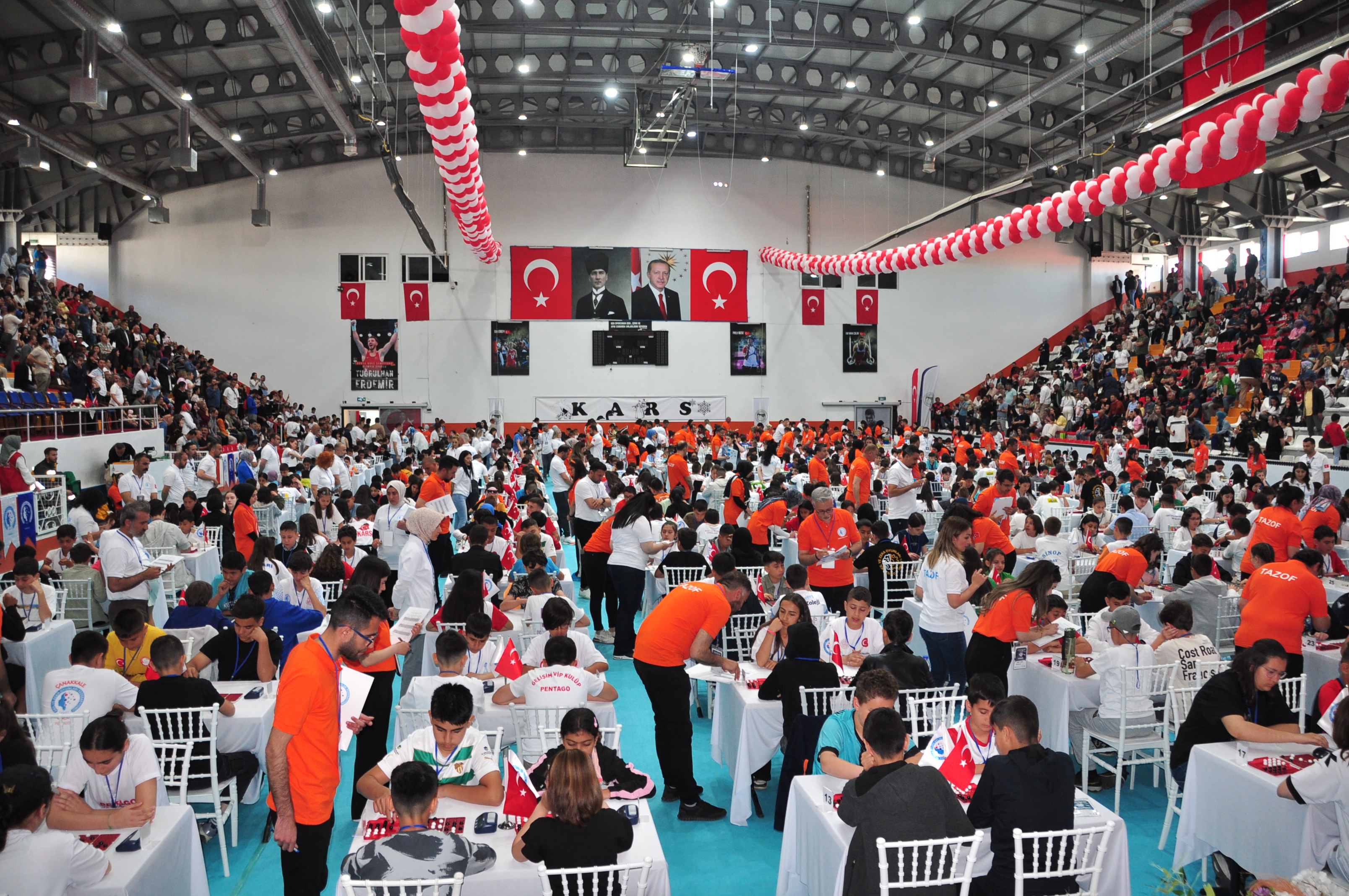 Kars'ta 7. Akıl ve Zeka Oyunları Turnuvası Türkiye Finali başladı
