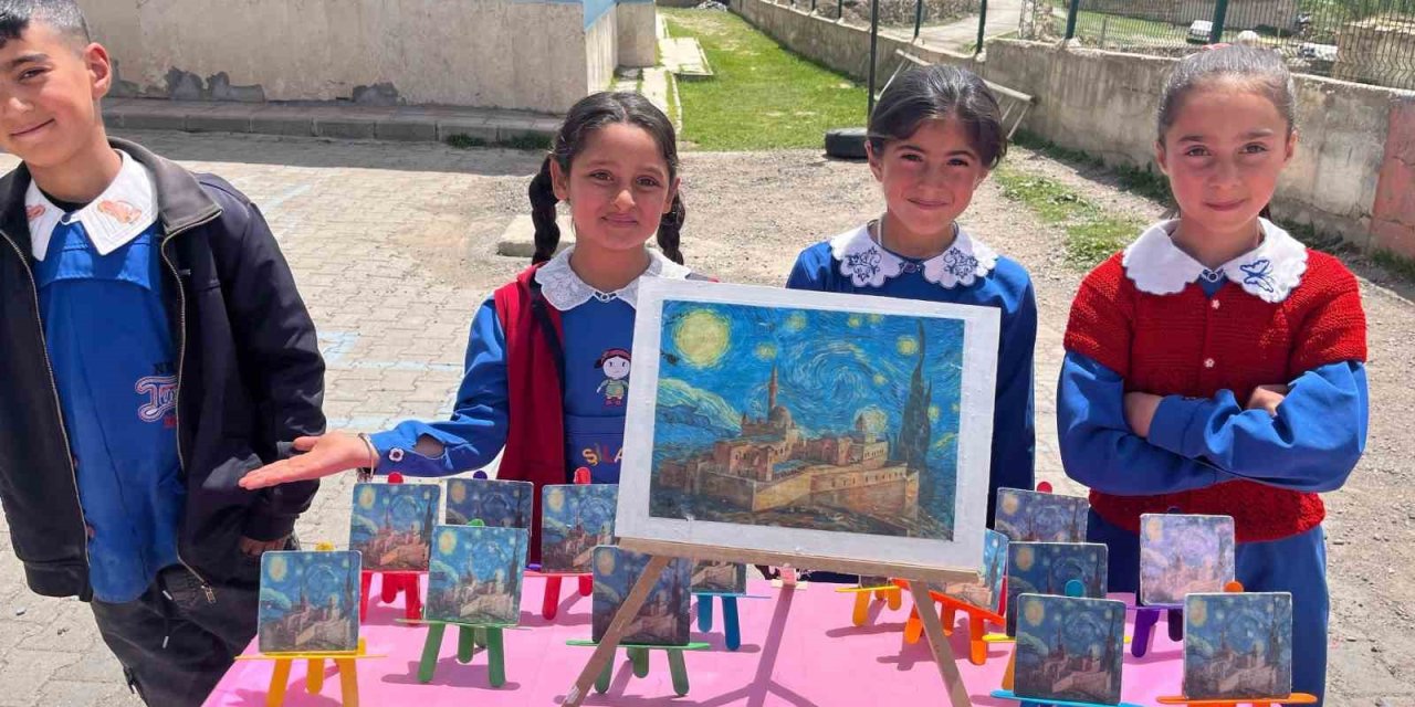 Minik eller sanatla buluştu