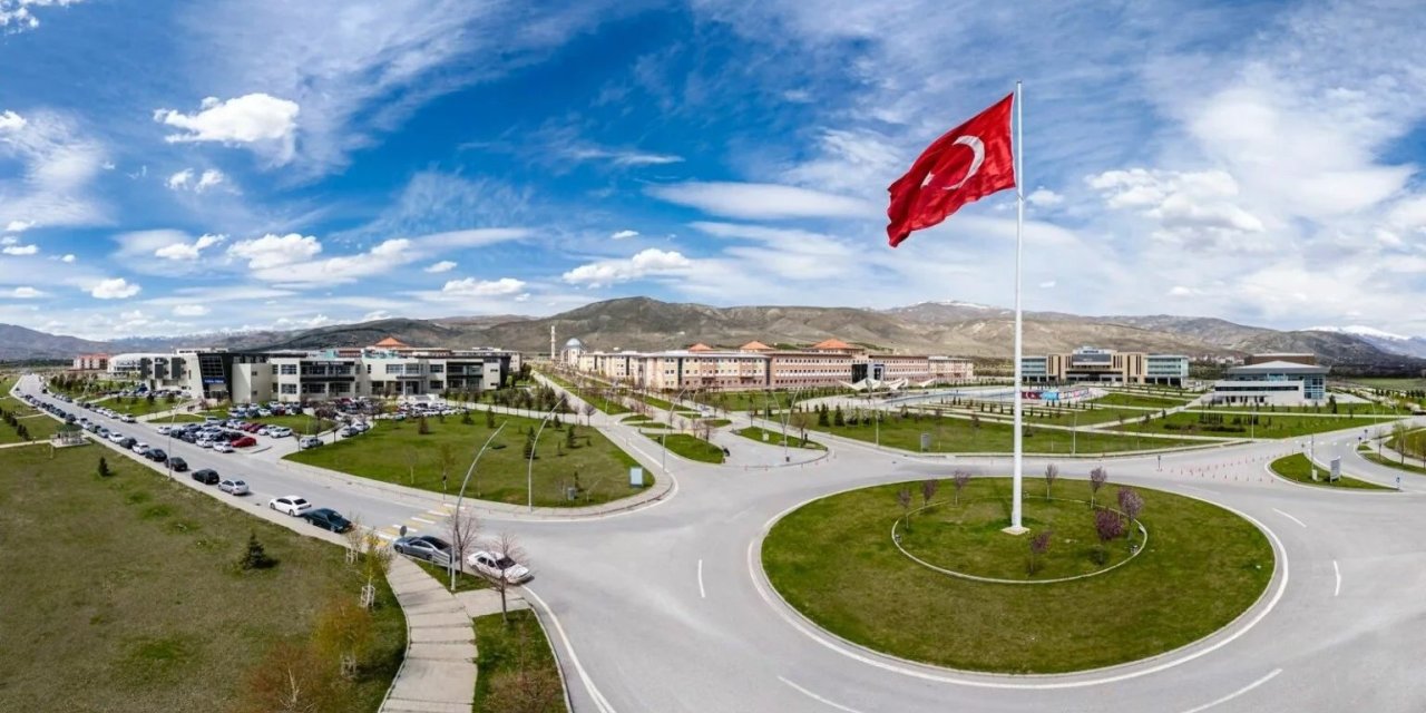 EBYÜ ile KUDAKA arasında yapay zeka eğitimi protokolü imzalandı