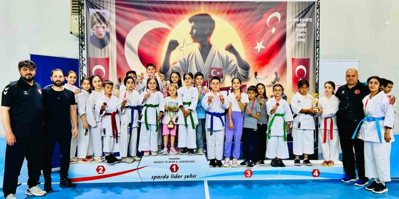 Erzincanlı karatecilerden Şehit Eren Bülbül Turnuvası’ndan madalya yağmuru