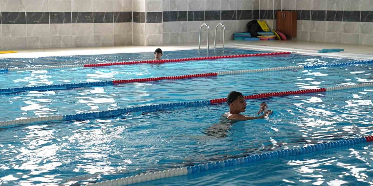 Battalgazi Belediyesi Yüzme Kurslarına yoğun ilgi kontenjanları arttırdı