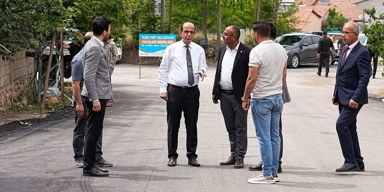 Yeşilyurt’ta ulaşım altyapısı güçleniyor, asfalt çalışmaları sürüyor