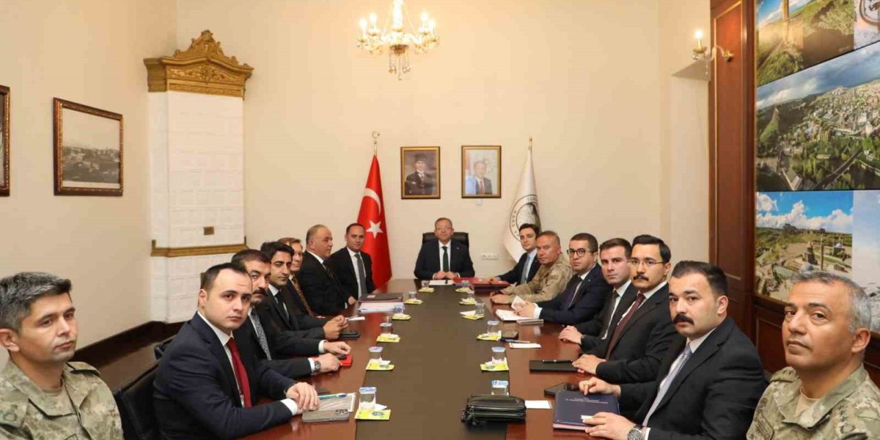 Kars’ta, "İl Güvenlik ve Asayiş Koordinasyon" toplantısı yapıldı