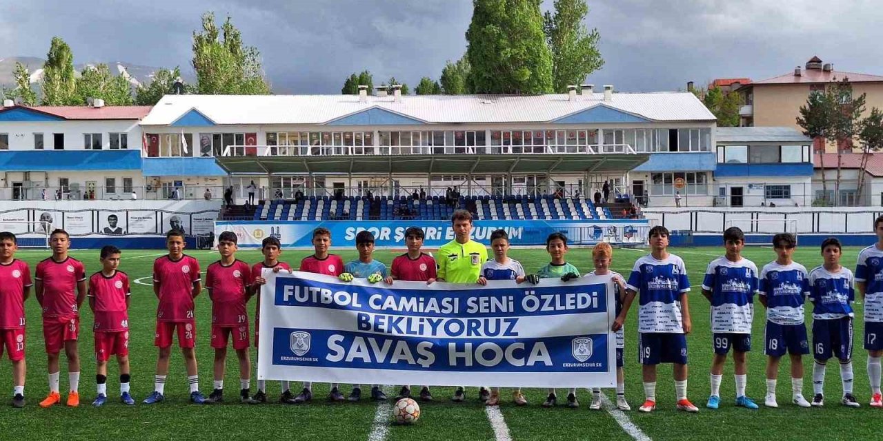 Dualar Savaş Hoca için