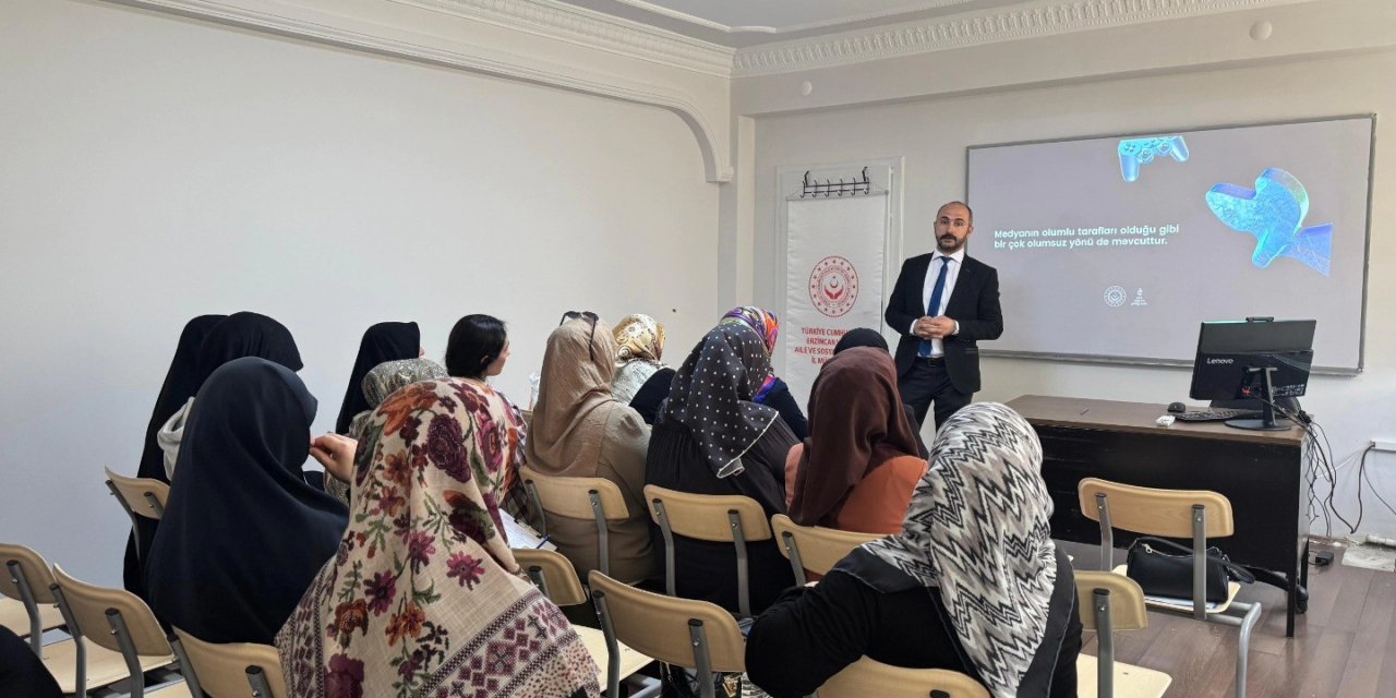 Aile Destek Merkezlerinde eğitim programı düzenlendi