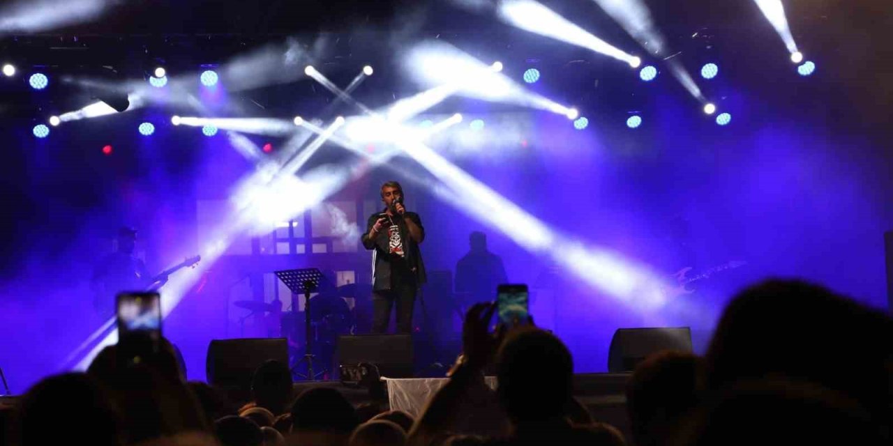 FÜ’de 50. yıl festivali konserlerle devam ediyor