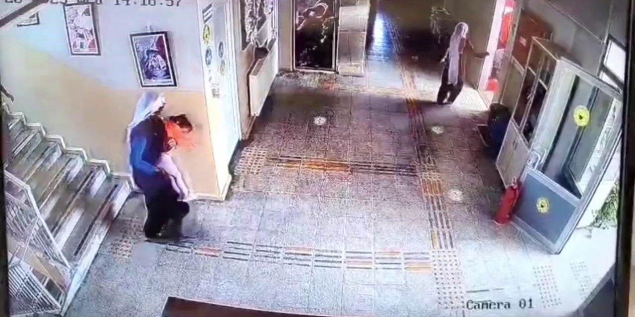 Tunceli’de müdürün Heimlich manevrası, minik çocuğun hayatını kurtardı