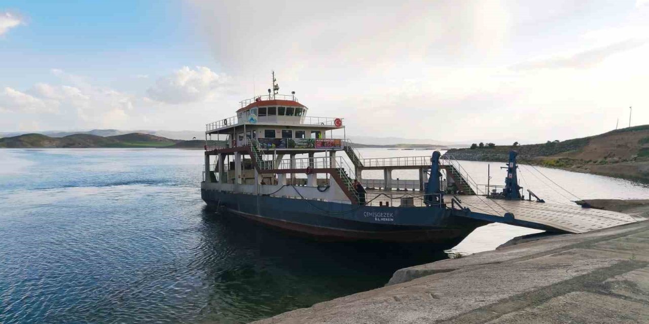 Feribot seferlerinde yaz saati uygulaması başlıyor