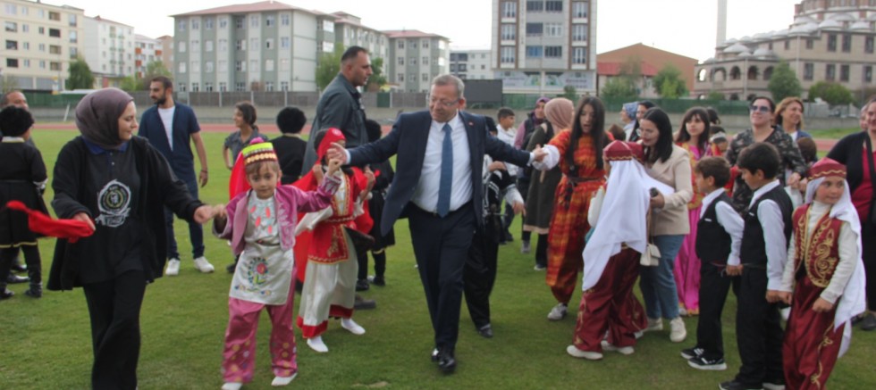 Vali Ziya Polat "Anadolu’nun Ritmi" Kapanış Törenine Katıldı
