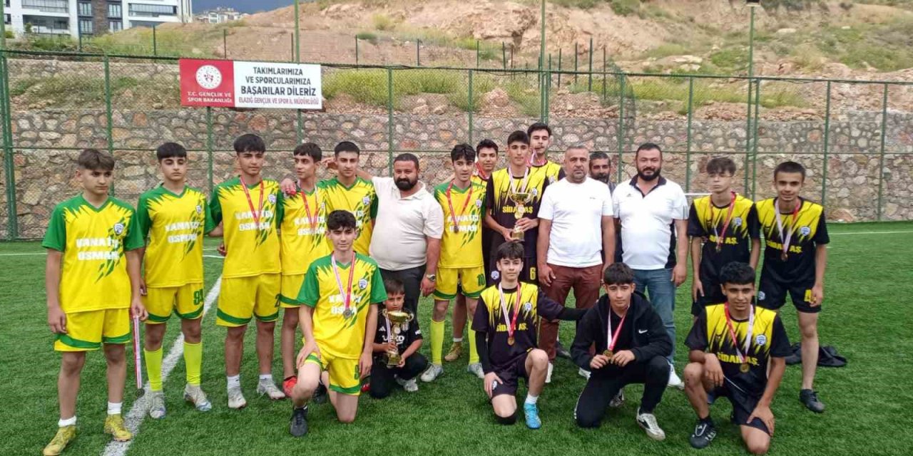 Sokaklar Bizim Futbol Turnuvası mahallelerde coşkuyla tamamlandı