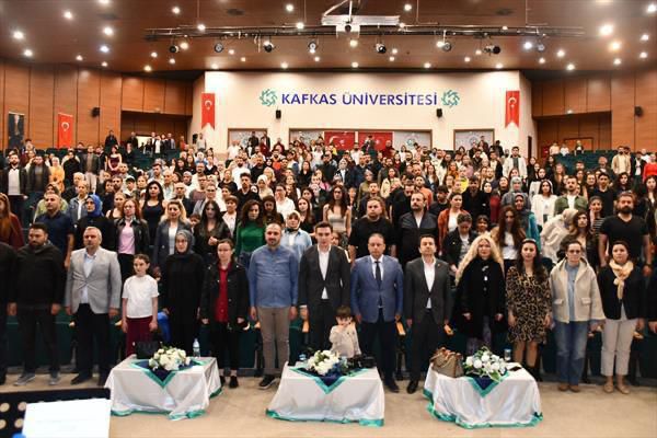 Kafkas Üniversitesi’nde Türk Halk Müziği Ziyafeti