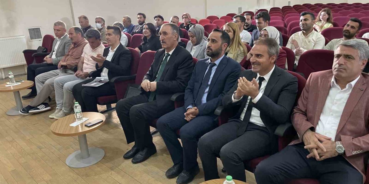 Malazgirt’te yılsonu değerlendirme toplantısı yapıldı