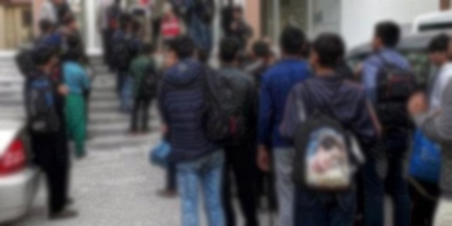 Kars'ta 13 kaçak göçmen yakalandı
