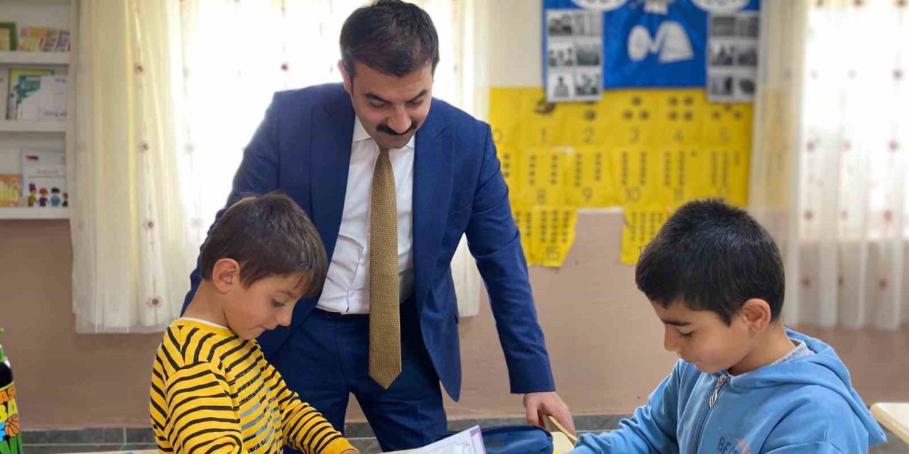 Kaymakam Akköz'den Yalınçayır İlkokulu’na ziyaret