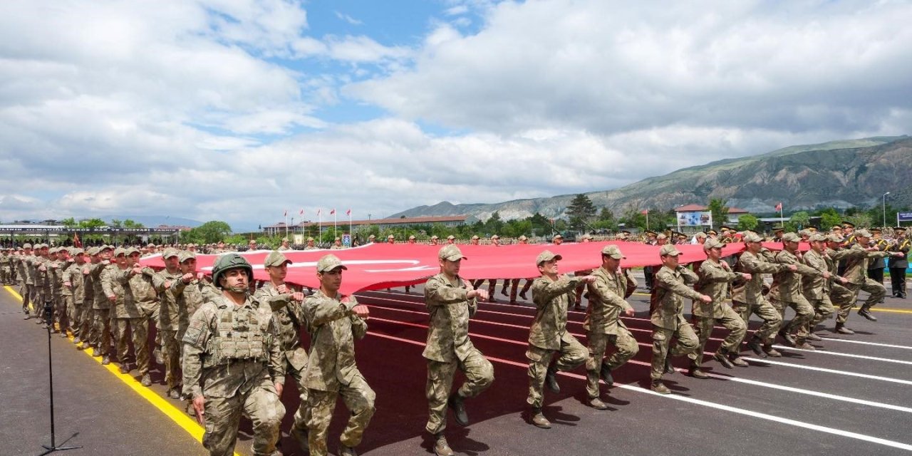 Erzincan’da bedelli askerler yemin etti
