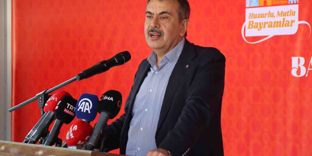 Milli Eğitim Bakanı Tekin: "Herkesin dinini, inancını özgürce yaşayabildiği bir ülke oluşturduk"