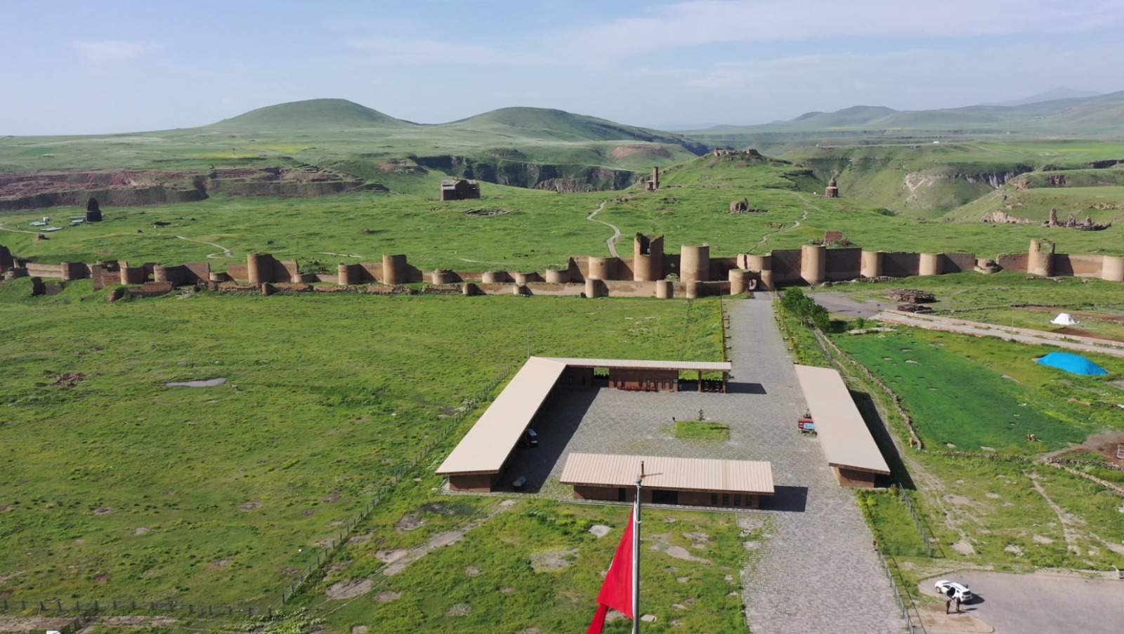 Ani´nin ihtişamlı surları 1000 yıldır ayakta