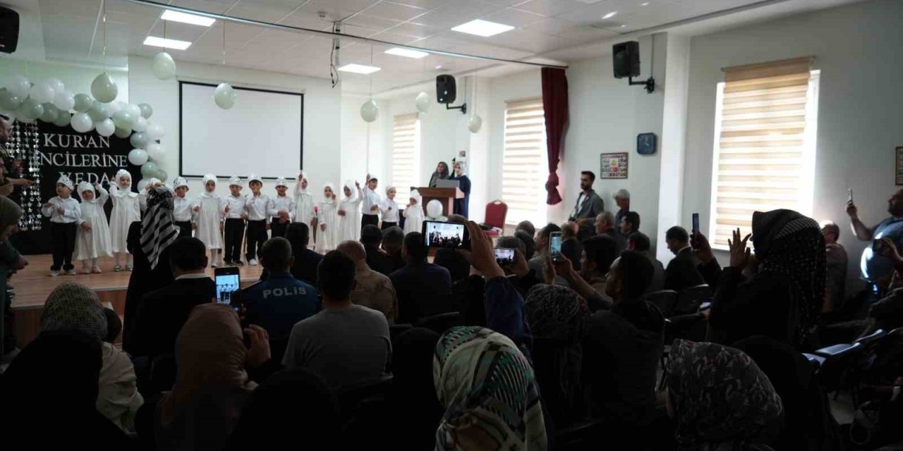 Otlukbeli’de "Kuran İncilerine Veda" programı düzenlendi