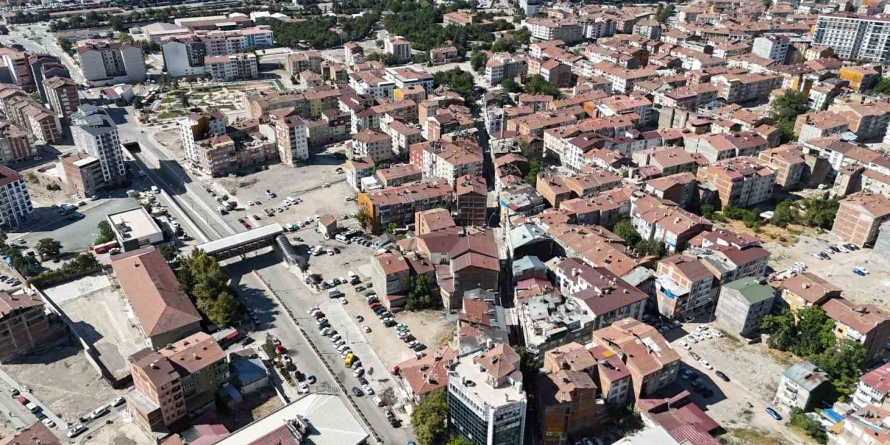Elazığ’da  kentsel dönüşüm çalışmaları sürüyor