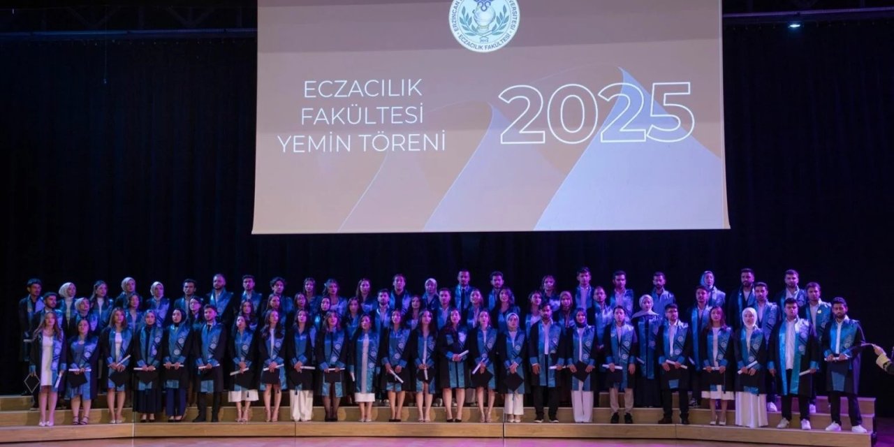 Eczacılık Fakültesi mezunları yemin etti