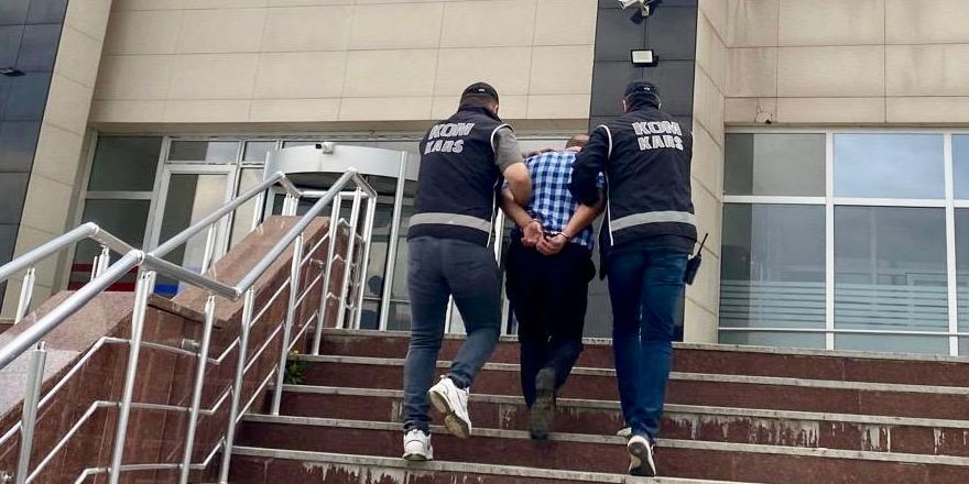 Kars’ta Cinayet ve Cinayete Teşebbüs Suçlarından Aranan Şüpheli Yakalandı