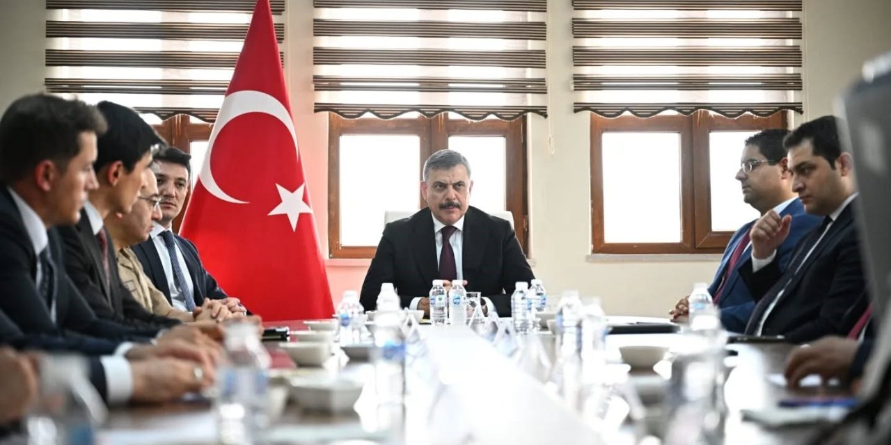 Pasinler’de hayvanları koruma zirvesi