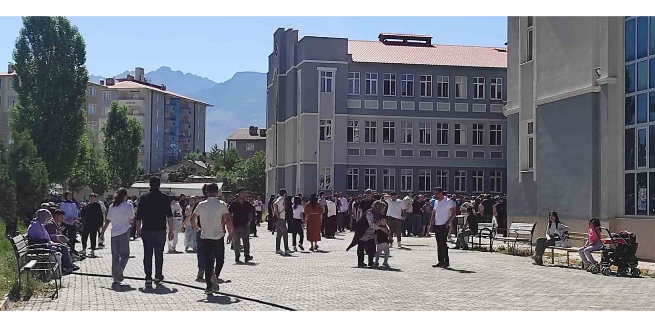 Van’da LGS heyecanı başladı