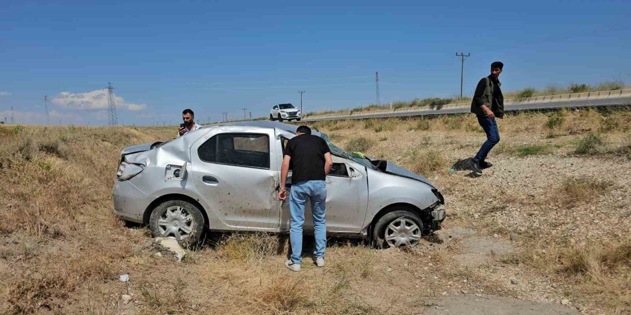 Adilcevaz’da otomobil takla attı: 6 yaralı