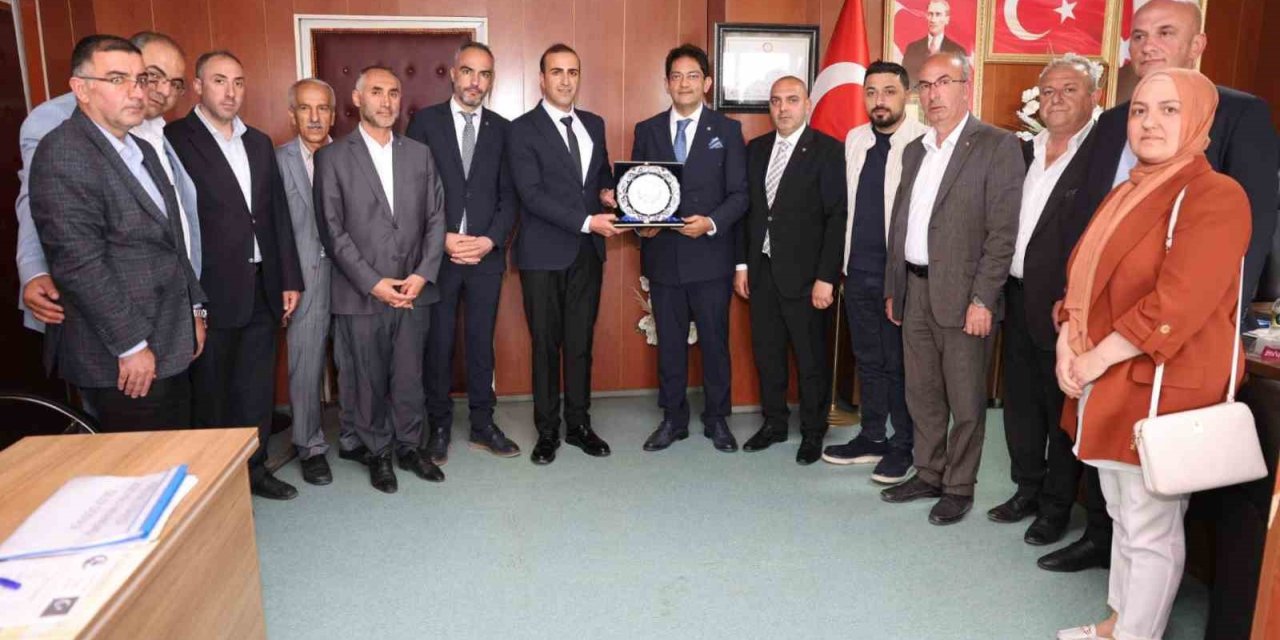 Erzurum Ticaret Borsası’ndan Hınıs’a çıkarma: Üyelerle buluşma, yerel ürünlere destek, turizm vurgusu