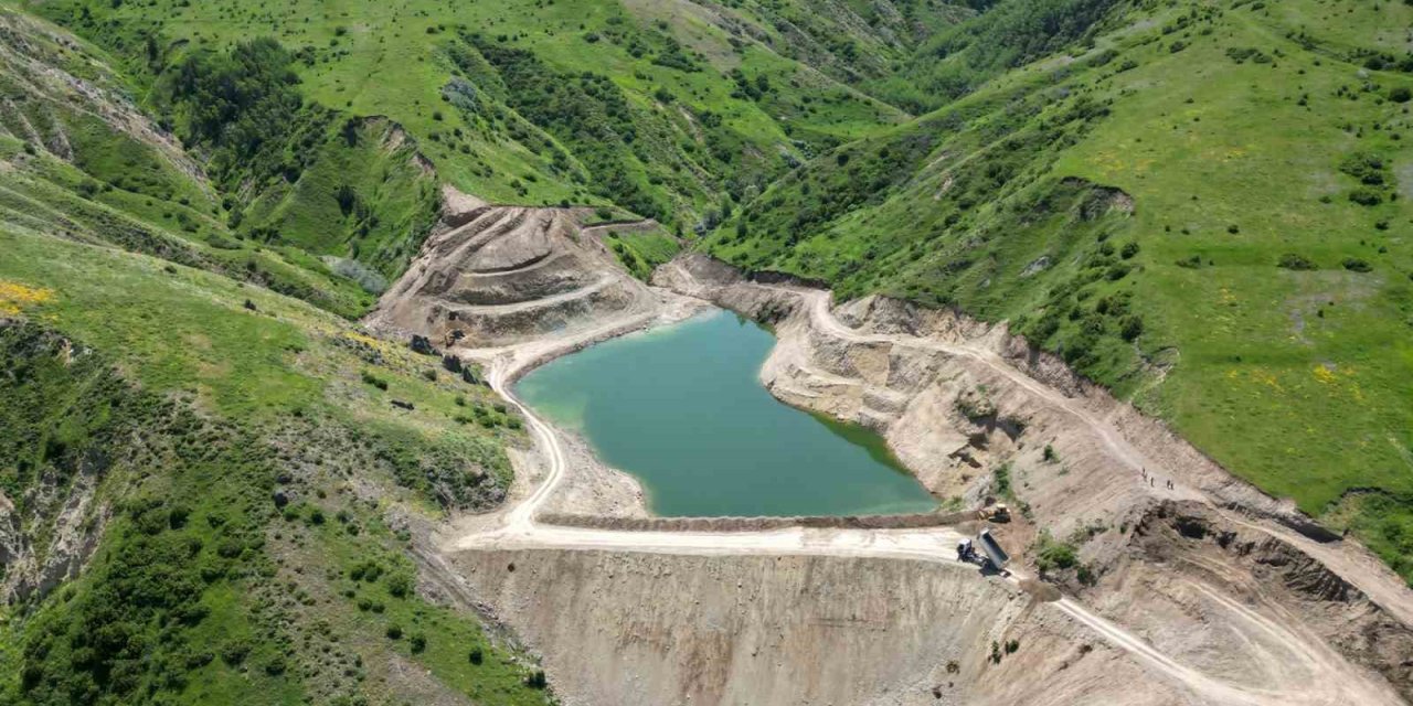 Büyükşehir Belediyesinden tarıma sulama desteği