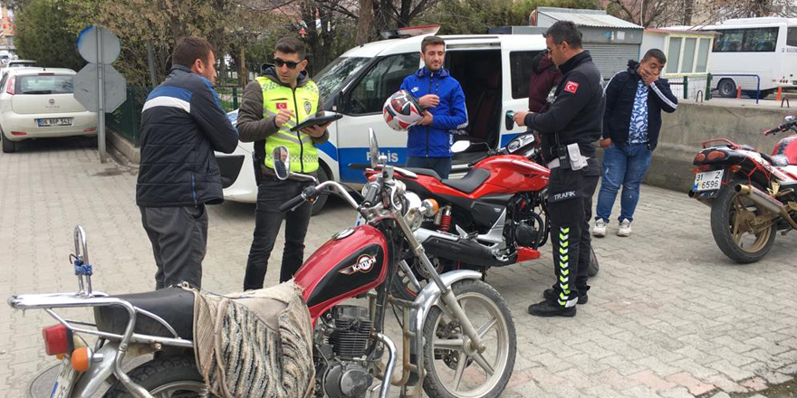 Kars’ta Motosiklet Kask Kullanımı Denetimi!